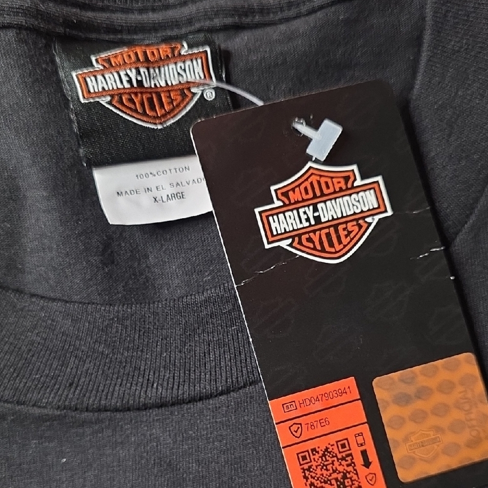 Harley-Davidson Black Tee with Skull Graphic - Picture 5 of 5